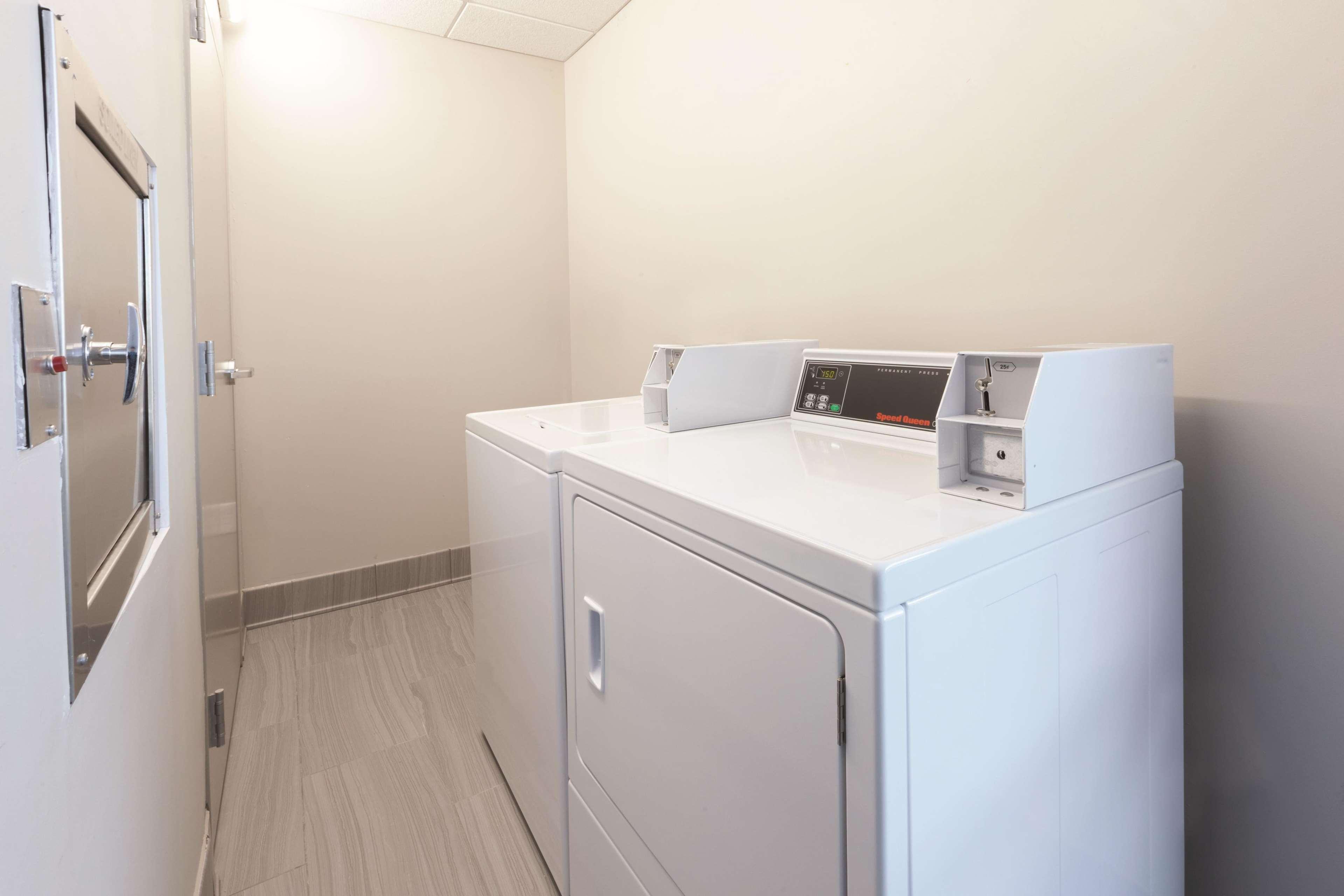 La Quinta By Wyndham Terre Haute Εξωτερικό φωτογραφία