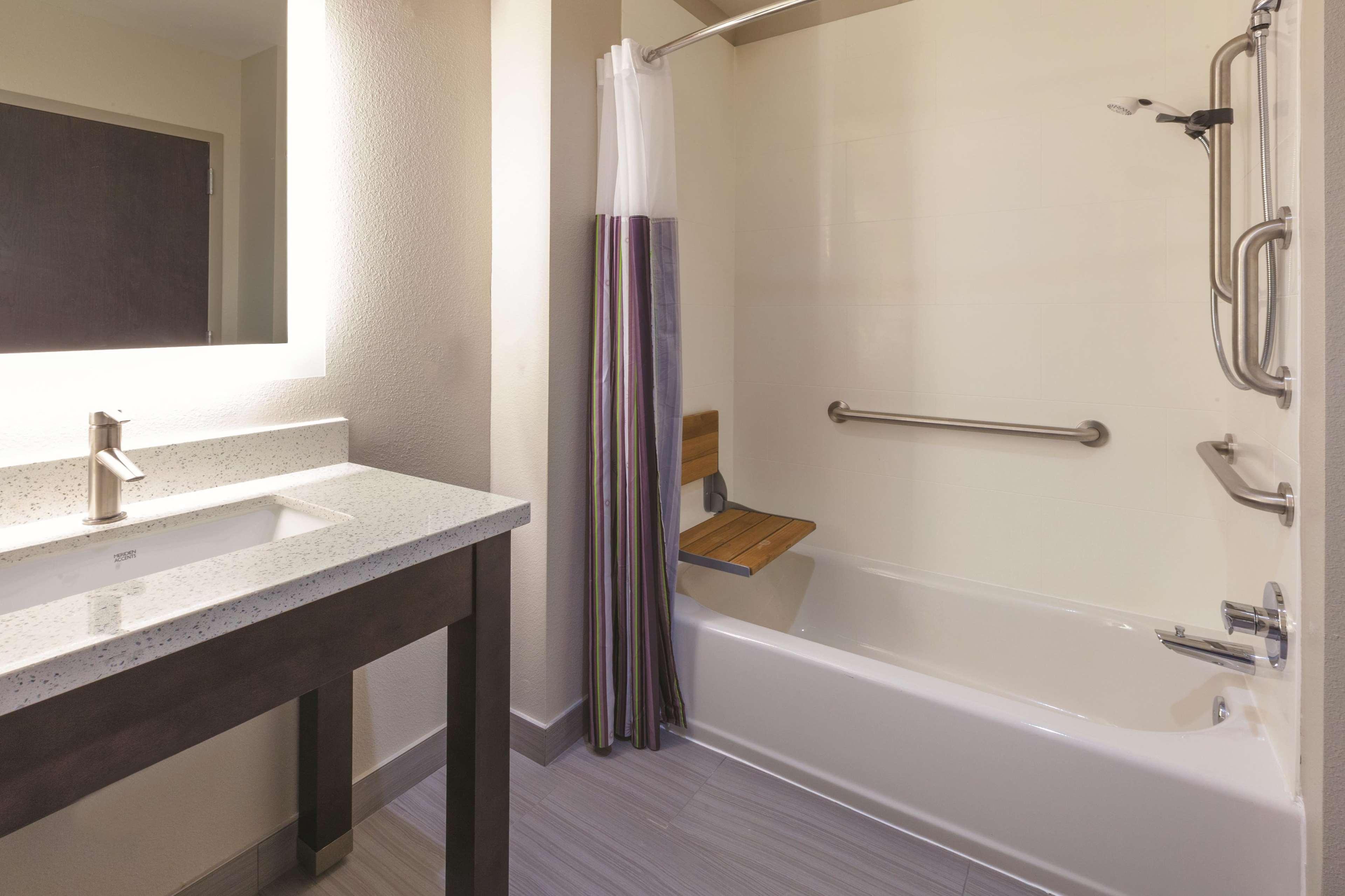 La Quinta By Wyndham Terre Haute Εξωτερικό φωτογραφία