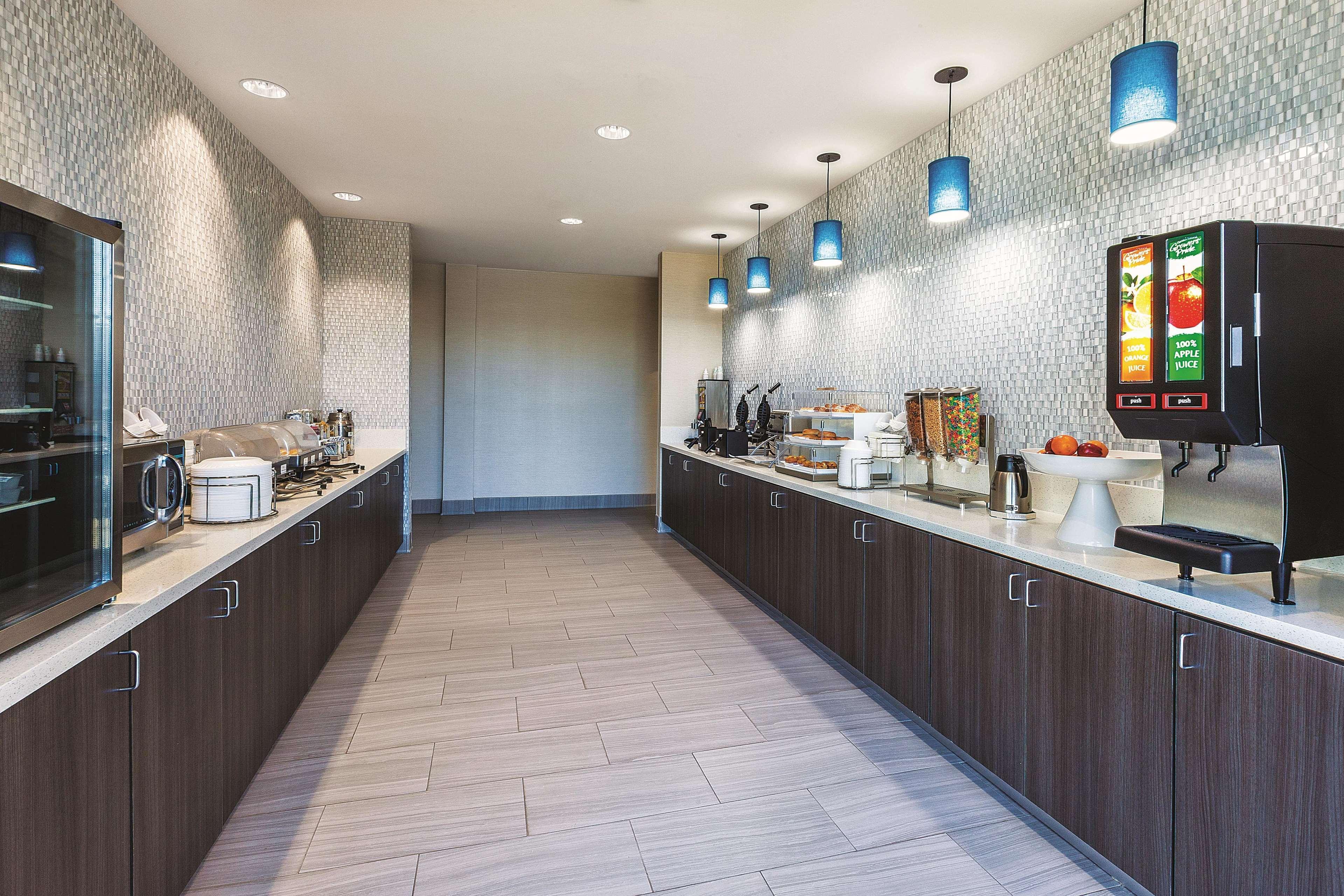 La Quinta By Wyndham Terre Haute Εξωτερικό φωτογραφία